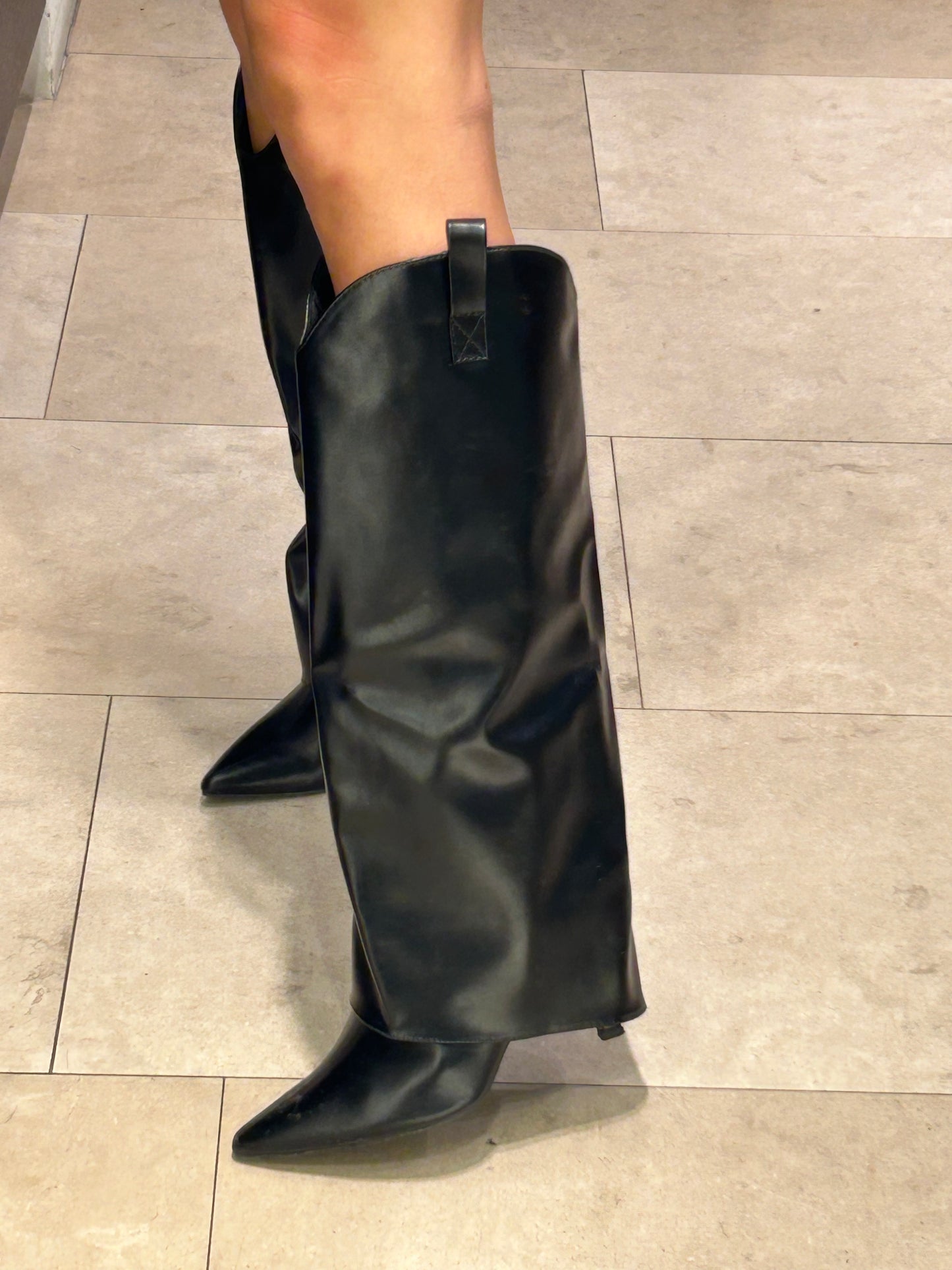 Killer boots faux leather